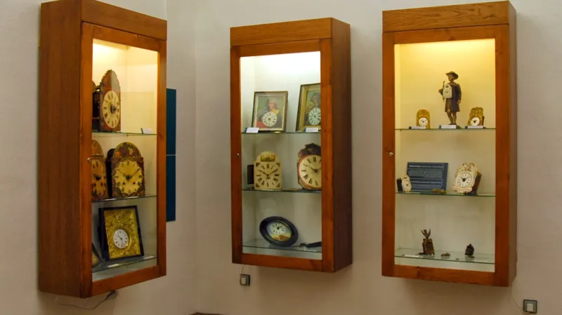 Z výstavy hodin v Krkonošském muzeu v Jilemnici