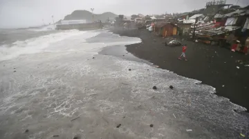 Na Filipínách řádí tajfun Hagupit