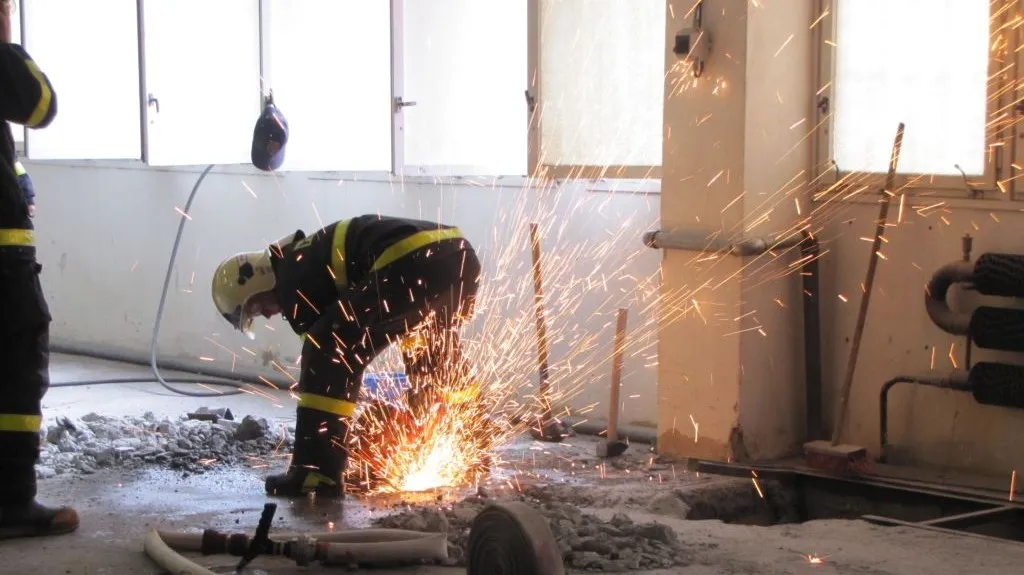 Skrýš na líh pod betonem