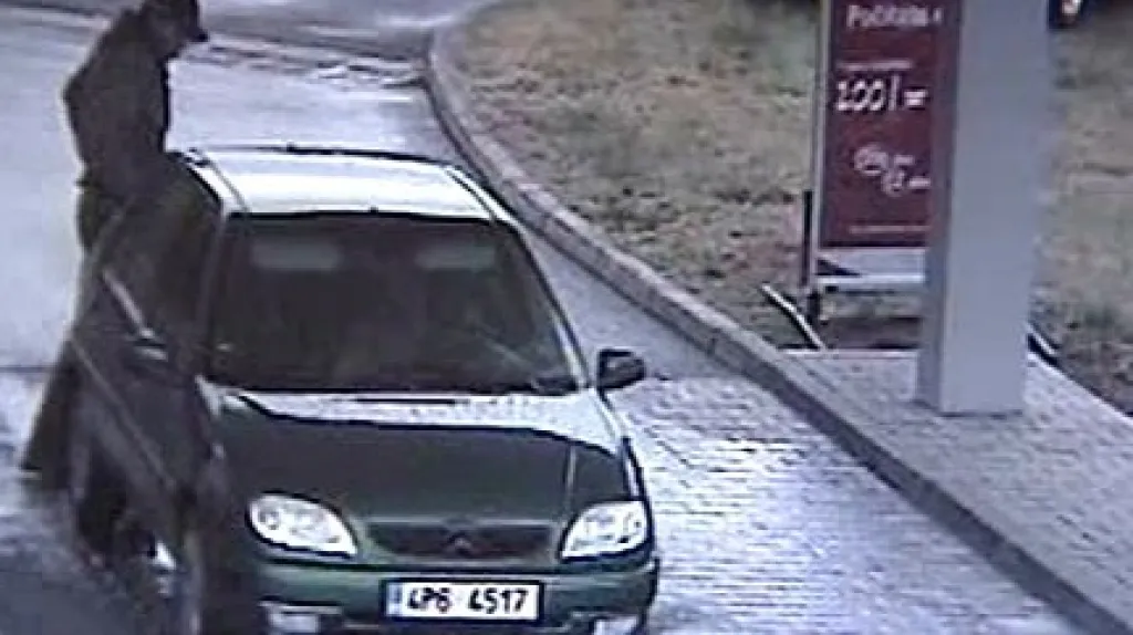Řidič brzy zmizí z benzinky bez zaplacení