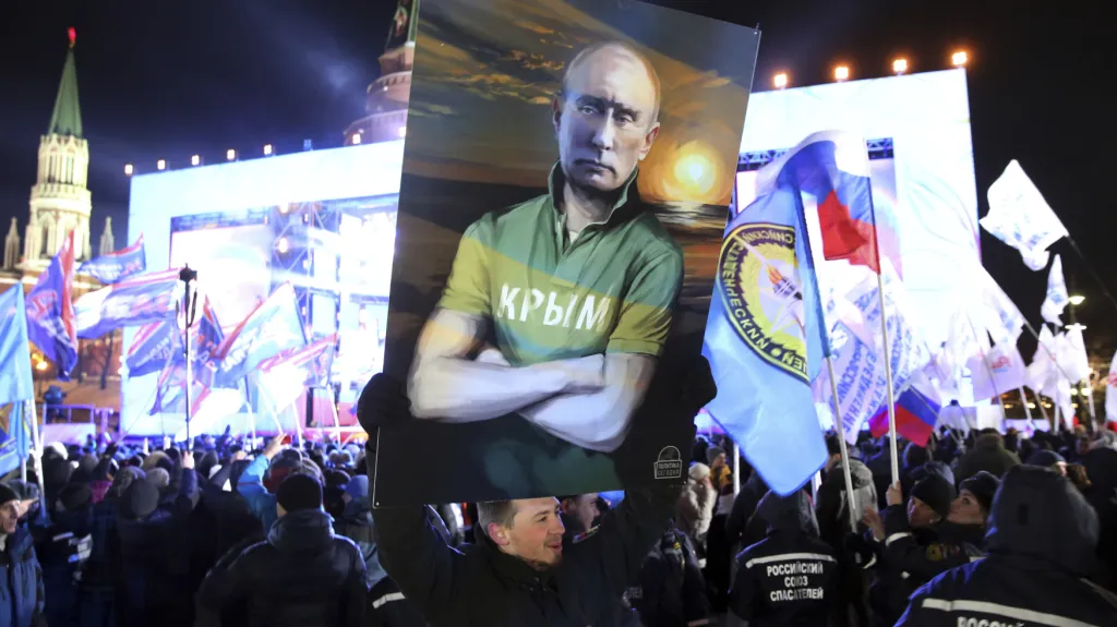 Rusové slaví Putinovo volební vítězství