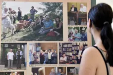 Fotografie ze šuplíků Vaculíkovy rodiny připomínají v Baťově institutu nedožité dvaadevadesátiny spisovatele