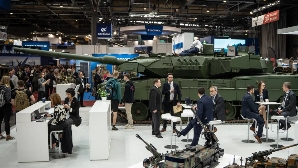 Tank Leopard 2A8 na mezinárodním veletrhu obranné a bezpečnostní techniky IDET v Brně