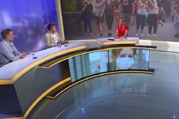 Přijdou další vlny, je důležité si „nevystřílet náboje“, varuje psychoterapeut Rektor