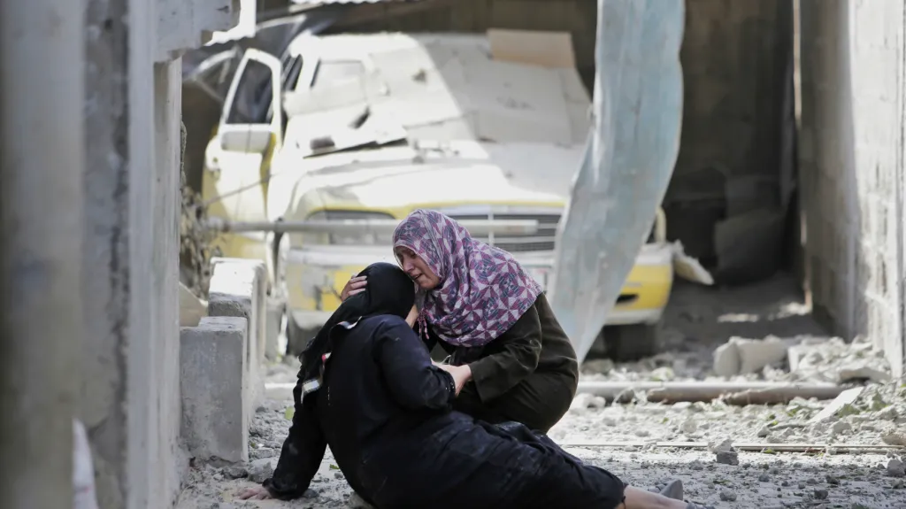Palestinci se během příměří vracejí do zničených domovů