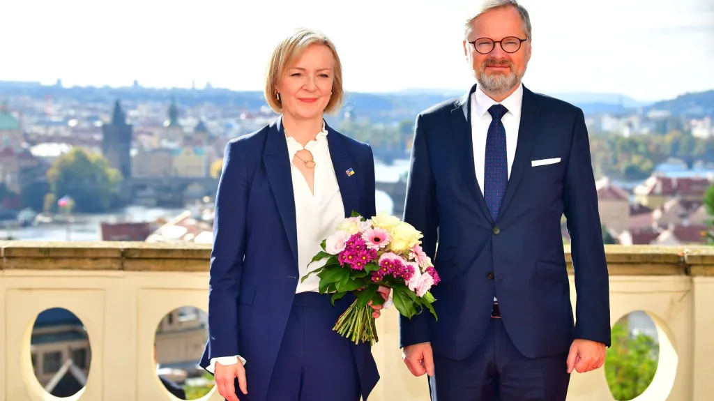 Britská premiérka Liz Trussová a český premiér Petr Fiala (ODS) v Kramářově vile