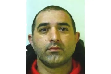 Policie pátrá po Gruzínci, který podle kriminalistů v Praze napadl čtyři lidi