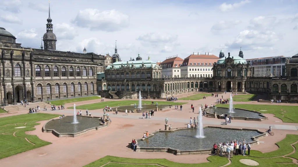Palác Zwinger, Drážďany