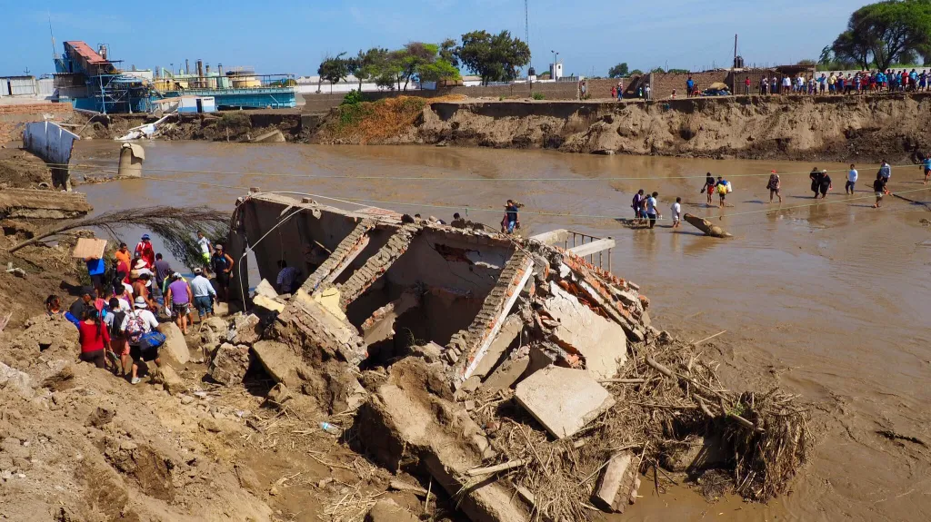 Následky povodní v severním Peru