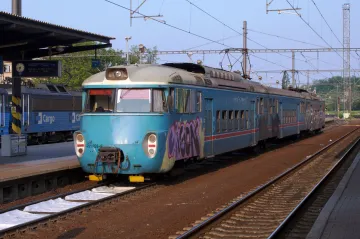 Legendární pantografy odjíždějí po půlstoletí do výslužby