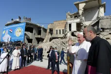 Bratrství je silnější než bratrovražda, prohlásil papež v troskách iráckého Mosulu