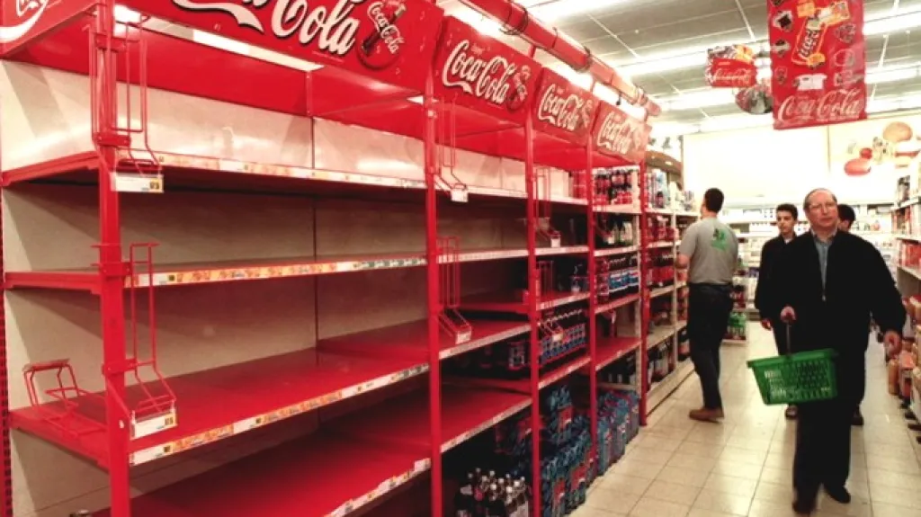 Regály Coca-Coly