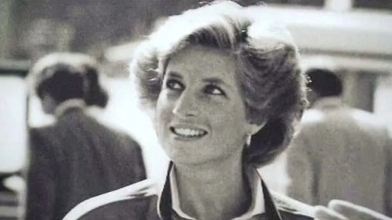 Princezna Diana na letišti Heathrow