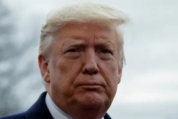 USA vyšetřují Čínu kvůli koronaviru, řekl Trump. Podobné kroky požadují europoslanci i Austrálie