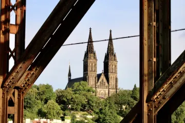 Konstrukce mostu na Výtoni by se mohla přesunout k modřanskému jezu