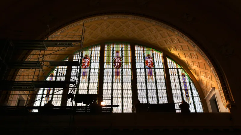 Restaurátorské práce ve Fantově kavárně