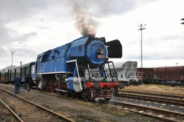 Parní vlak z Loun do železničního muzea v Lužné