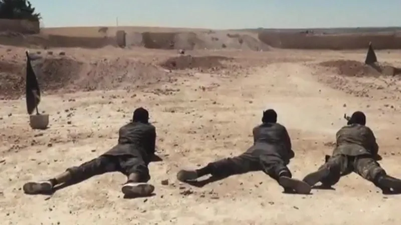 Vojenský výcvik nových rekrutů Islámského státu