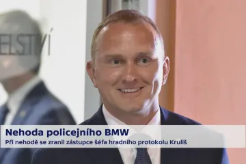 Policie nabourala vypůjčený hybridní supersport. V autě se vážně zranil Kruliš ze Zemanova protokolu