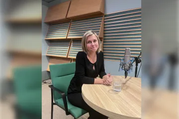 Novináři byli Babišem posedlí, říká spoluautorka Vlevo dole Lucie Stuchlíková. Na fanoušky podcastu si pořád nezvykla