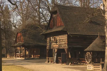 Valašsko sobě a národu. Skanzen v Rožnově pod Radhoštěm slaví sto let