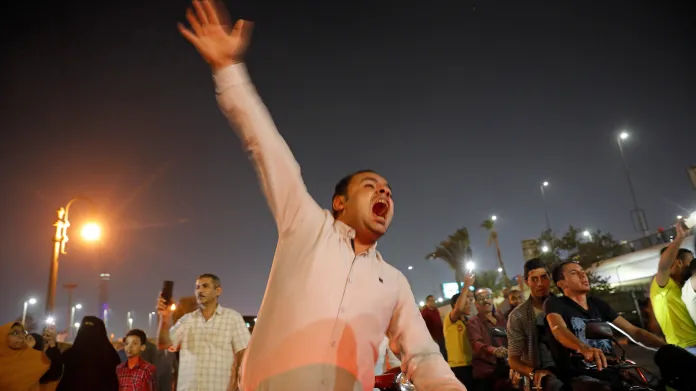 Protest proti Sísímu v Káhiře