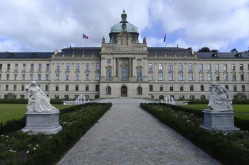 Po rekonstrukci se veřejnosti otevírá zahrada Strakovy akademie