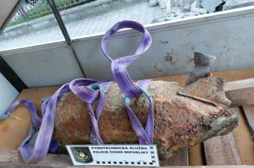 Pyrotechnici zneškodnili leteckou pumu v Porubě. Policie evakuovala tisícovku lidí