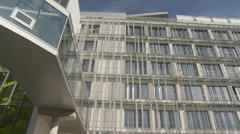 Budova Evropského parlamentu ve Štrasburku nese jméno Václava Havla