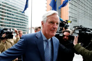Náročná jednání před námi a neřízený brexit stále ve hře. Barnier nehýří optimismem