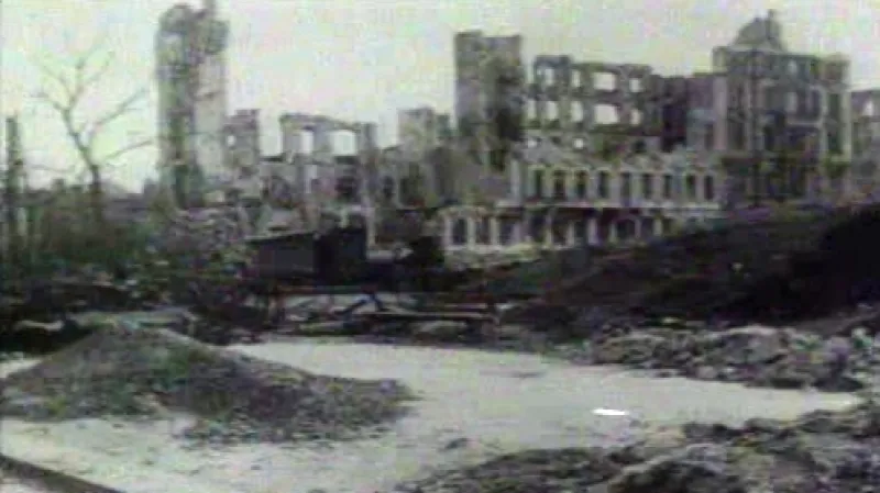 Drážďany po bombardování v únoru 1945