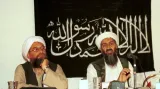 Ajmán Zavahrí s Usámou bin Ládinem