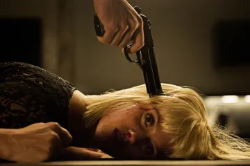 Ze severu přicházejí Zabijáci - poctivý thriller s myšlenkou