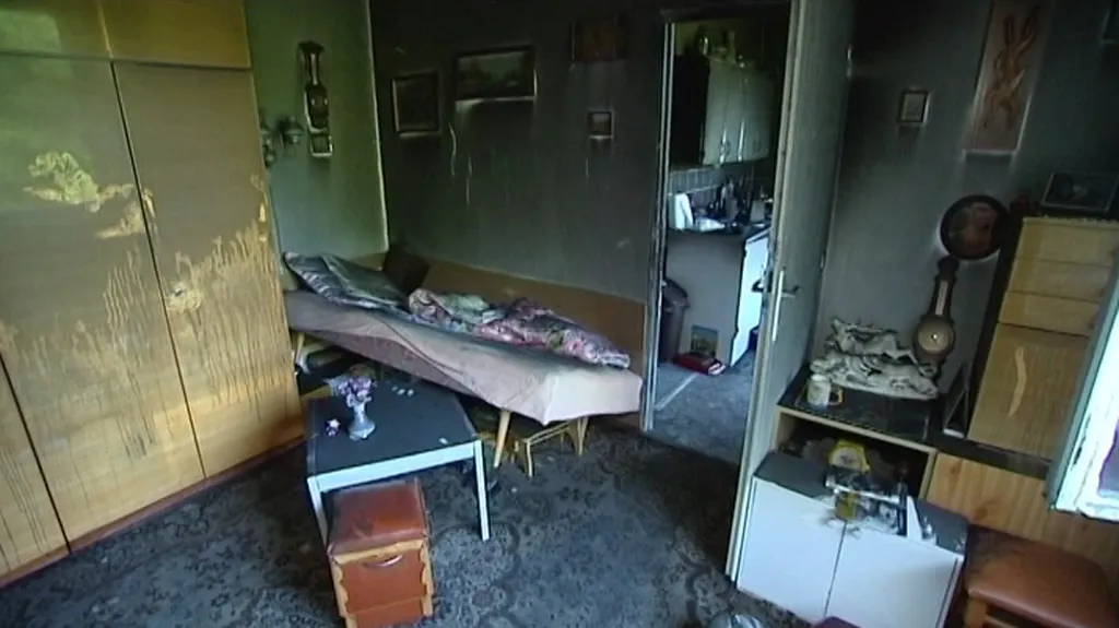 Zničený byt v panelovém domě v Havířově
