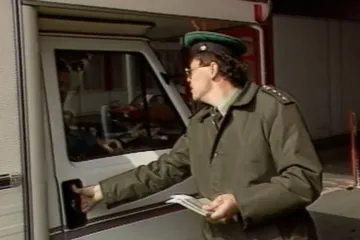 30 let zpět: Fronty na víza