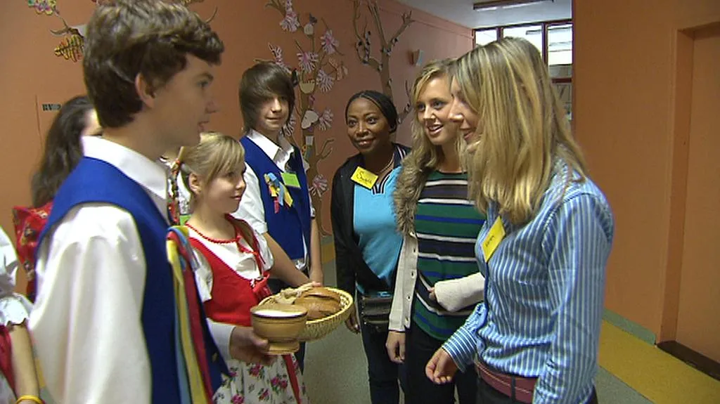 Zahraniční studenti na návštěvě v české škole