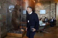 Šéf slovenské národní banky dostal pokutu za podplácení