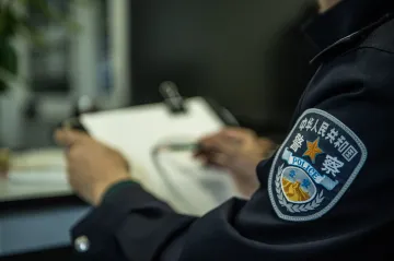 Odhalení čínských policejních stanic vztahy Německa s Pekingem nezmění, míní europoslanci