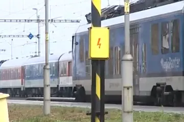 Nádražní budovy přechází pod správu železnic. Slibuje, že se o ně postará lépe než ČD