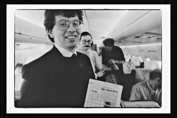 StB mě neustále sledovala, říká zpravodaj Hlasu Ameriky. V Praze byl i během sametové revoluce