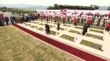 Pietní akt na hřbitově padlých Gruzínců