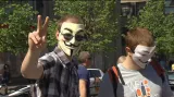Anonymous napadli weby stran