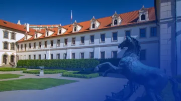 Valdštejnský palác