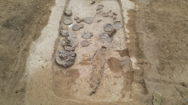 Hrob válečníka ve Statenicích