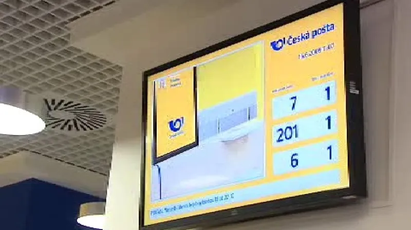 Informační tabule na nové pobočce České pošty