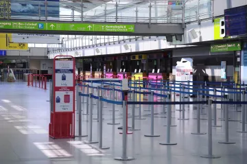 Šéf Boeingu předpovídá tvrdé dopady pandemie. Firmy v Evropě požádaly o kurzarbeit pro 50 milionů lidí