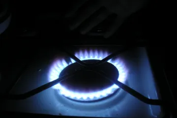 Dodavatelé zlevňují energie, reagují na pokles cen u velkoobchodníků