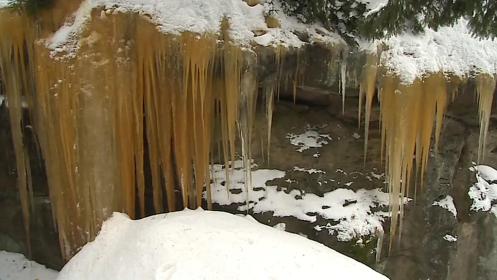 Pulčínské ledopády