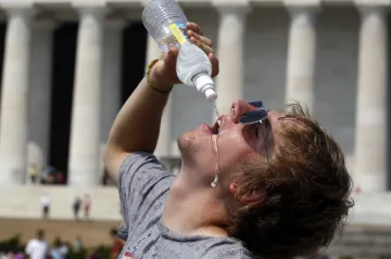 Rok 2025 bude podle WMO druhý nebo třetí nejteplejší v dějinách měření