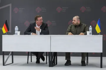 Německý ministr obrany oznámil novou vojenskou pomoc Ukrajině za více než miliardu eur